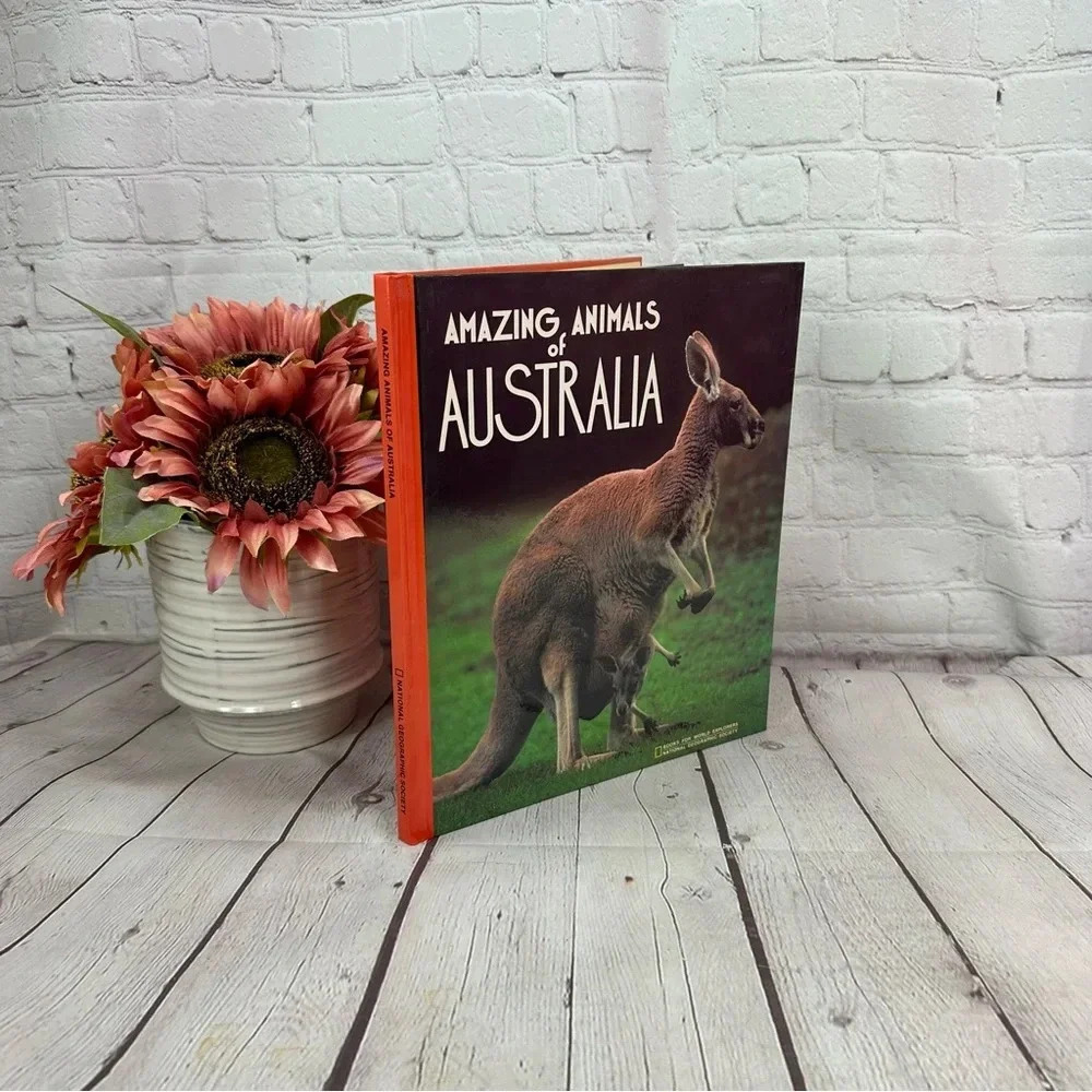 vintage children's amazing animals of Australia book national geographic 1984